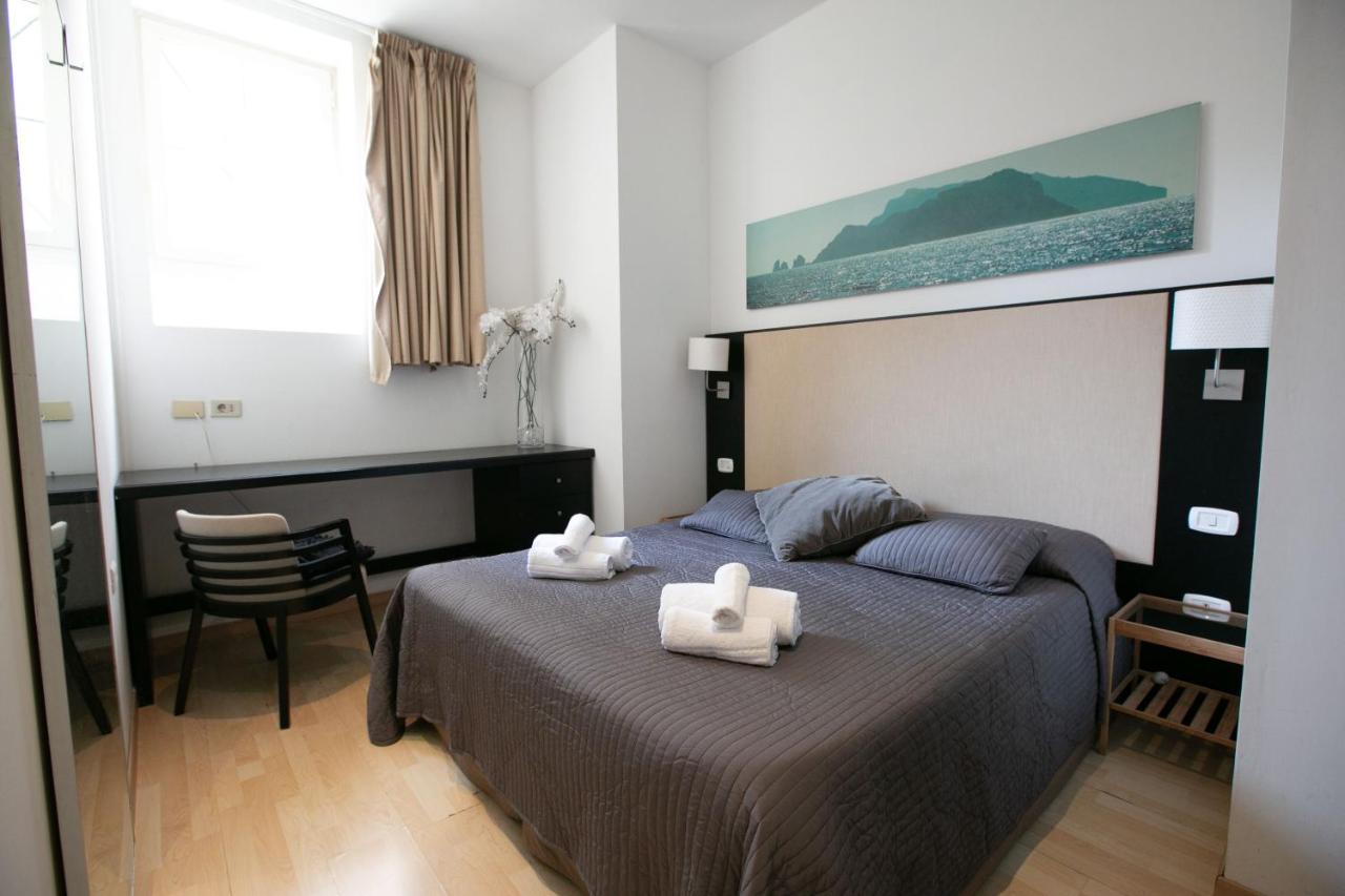 Residenza L'Isola - Il Chiostro By Dimorra Apartment Naples Luaran gambar